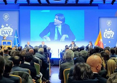 XIX Edizione Albergatore Day - 25 Gennaio 2023 - Parco dei Principi, Grand Hotel - Roma. Key Comunicazione, partener di Federalberghi Roma promotrice dell’evento, ha progettato ed allestito la sala degli espositori con 45 stand, spazio dove si incontrano la domanda ed offerta del mondo alberghiero con produttori ed albergatori, e lo spazio istituzionale dedicato al dibattito con interventi da parte delle istituzioni ed esperti del settore del turismo.