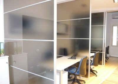 Borsinonet Agenzia Immobiliare Key Comunicazione si è occupata della progettazione e della realizzazione dei lavori di ristrutturazione dell’agenzia immobiliare Borsino.net in via Collalto Sabino in Roma. Il progetto prevendeva la realizzazione personalizzata di tutti gli elementi di arredo incluse le pareti divisorie. Data: Gennaio 2009