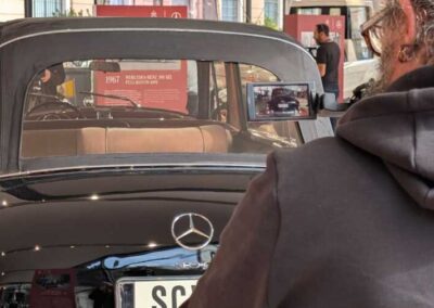 Auto storica utilizzata come Papamobile